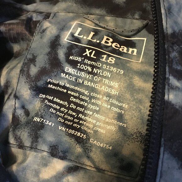 L.L. Bean Tie Dye Blue and White Outdoor Coat - Picture 7 of 16